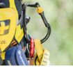 Portamateriale Carimax L Lock Petzl - facile installazione